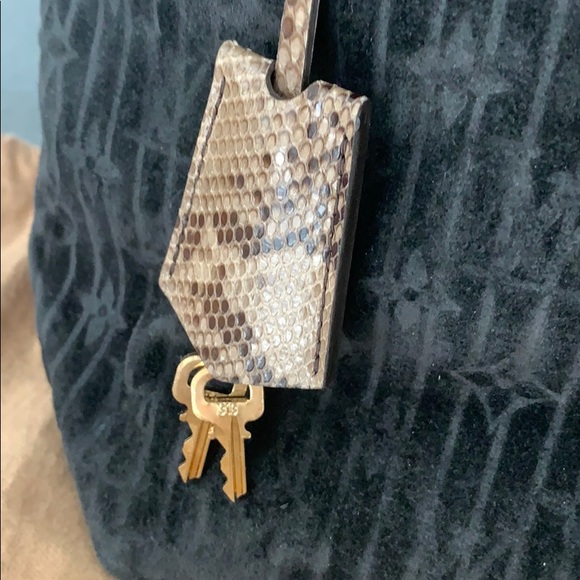 LOUIS VUITTON WHISPER KHOL MONOGRAM TOTE - Picture 9 of 14